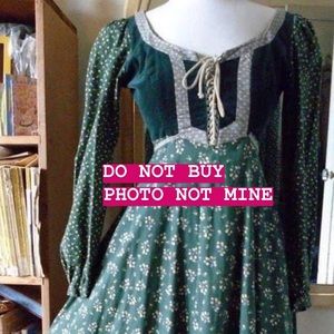 *DO NOT BUY* ISO dream Gunne Sax dresses